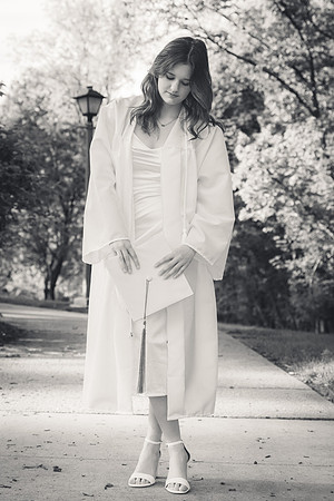 20260525_BradleyCapandGown-8616-2