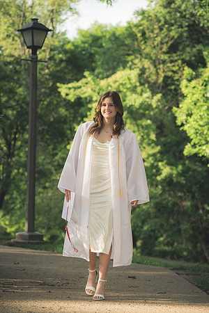 20260525_BradleyCapandGown-8547