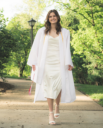20260525_BradleyCapandGown-8560