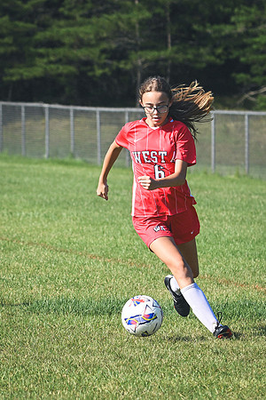 20260909_WestA_Soccer_Z8-8212
