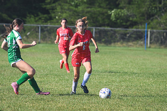 20260909_WestA_Soccer_Z8-8199