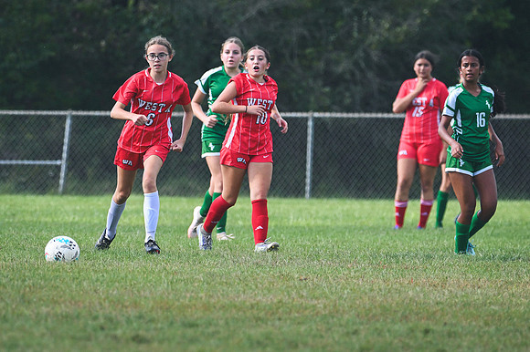 20260909_WestA_Soccer_Z8-7806