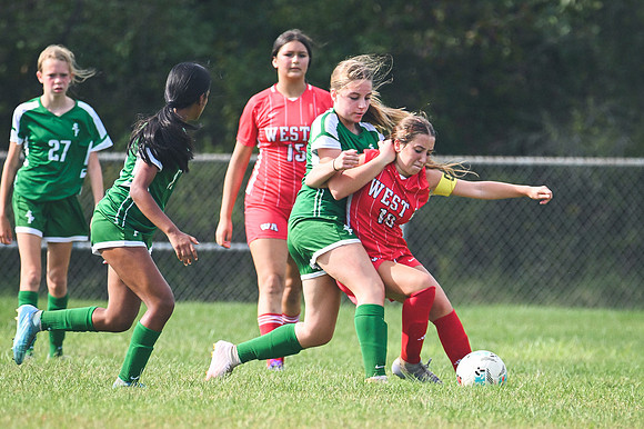 20260909_WestA_Soccer_Z8-7796