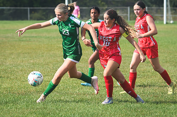 20260909_WestA_Soccer_Z8-7452