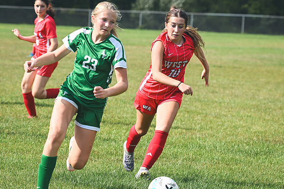 20260909_WestA_Soccer_Z8-7460