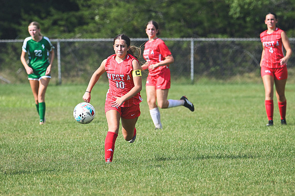 20260909_WestA_Soccer_Z8-7444