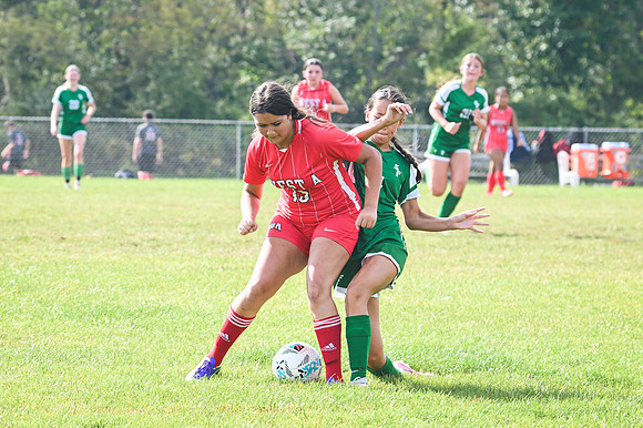20260909_WestA_Soccer_Z8-7275