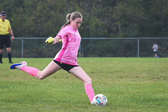 20260909_WestA_Soccer_Z8-7062